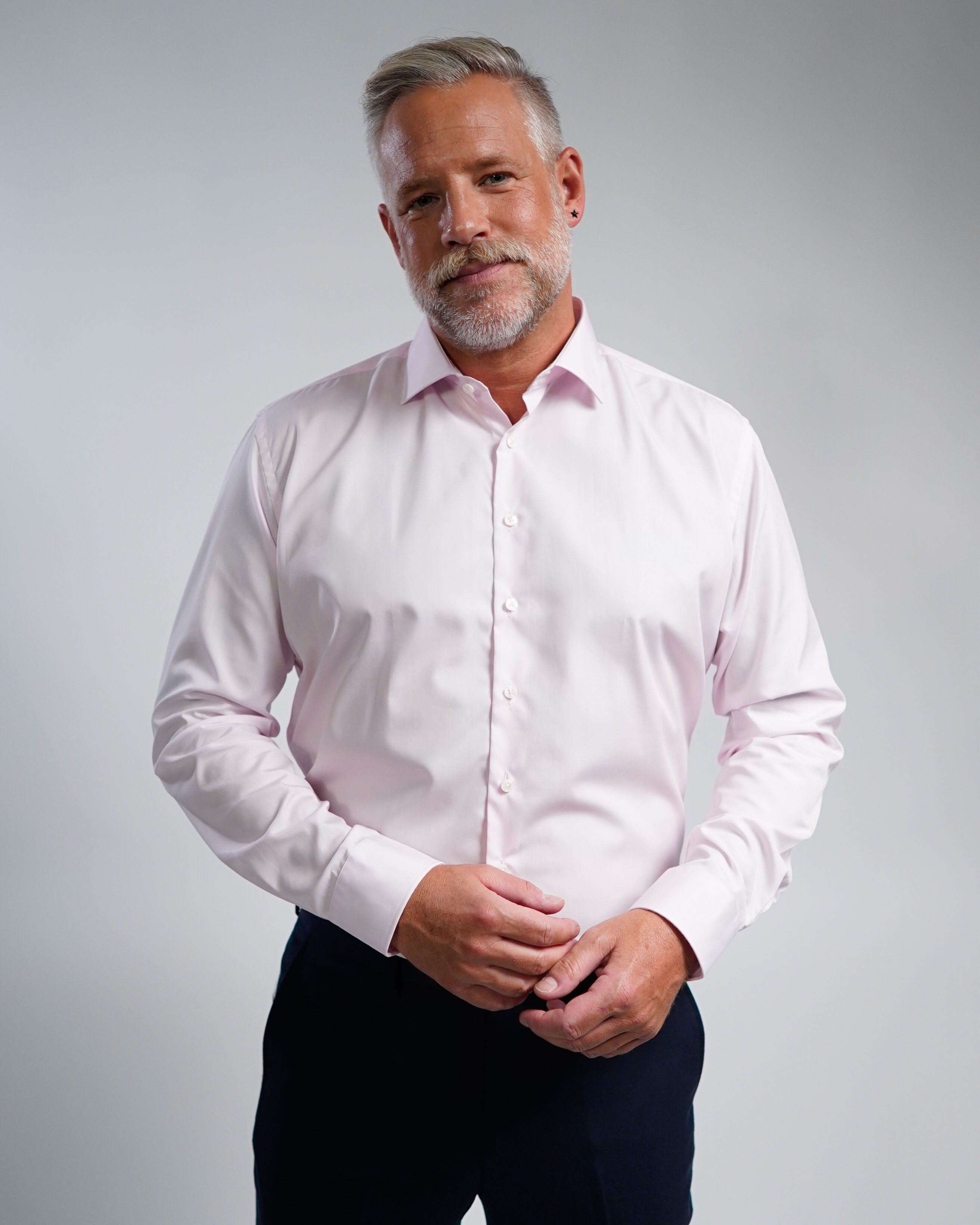 <b>MANILO Businesshemden</b> | Gestalte Dein personalisiertes Hemd