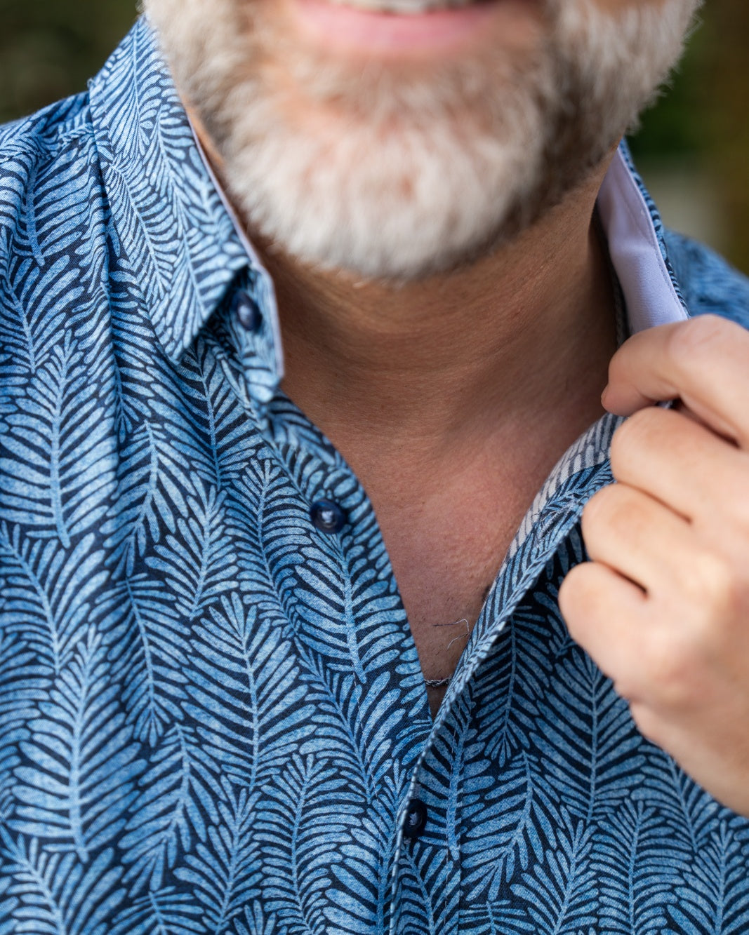 Casual shirt with graphic print in blue (Art. 2517-C)