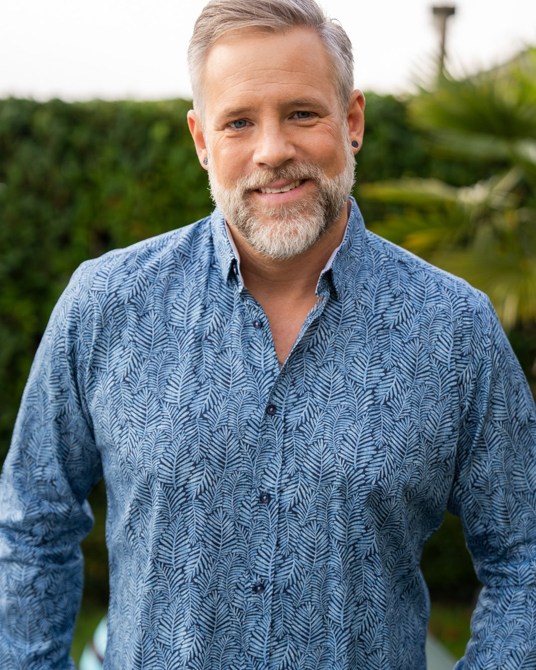 Casual shirt with graphic print in blue (Art. 2517-C)