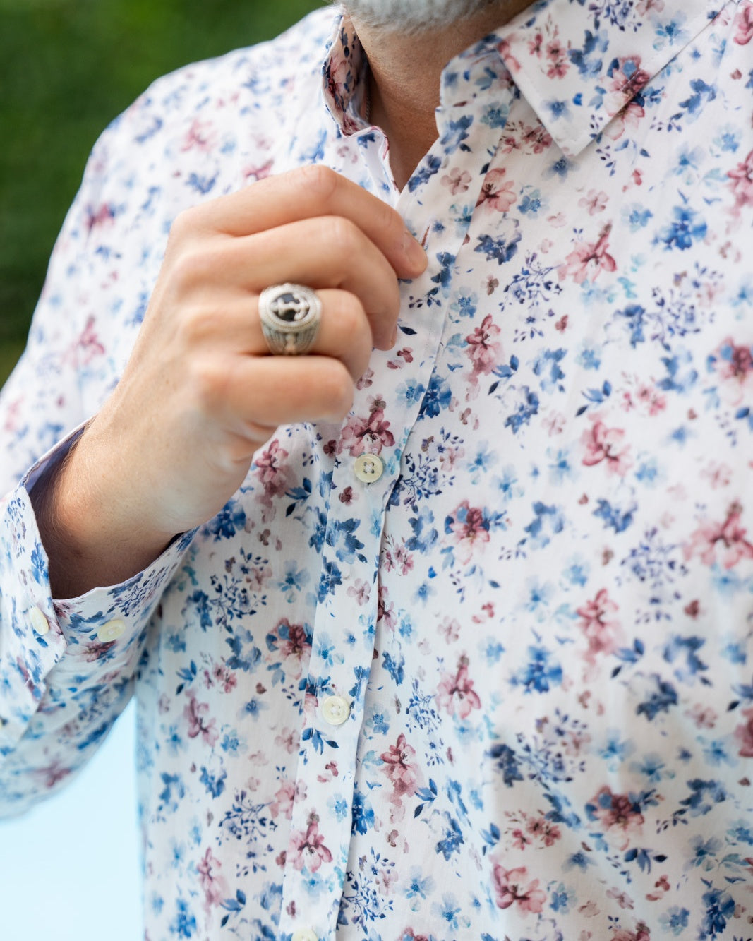 Casual shirt with floral print in pink (Art. 2503-C)