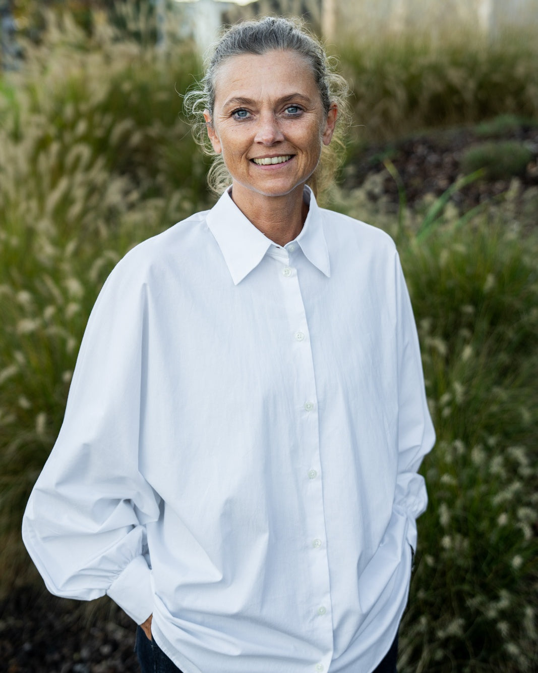 Fashionable blouse AMÉLIE with batwing sleeves in white (Art. 1001D-A)