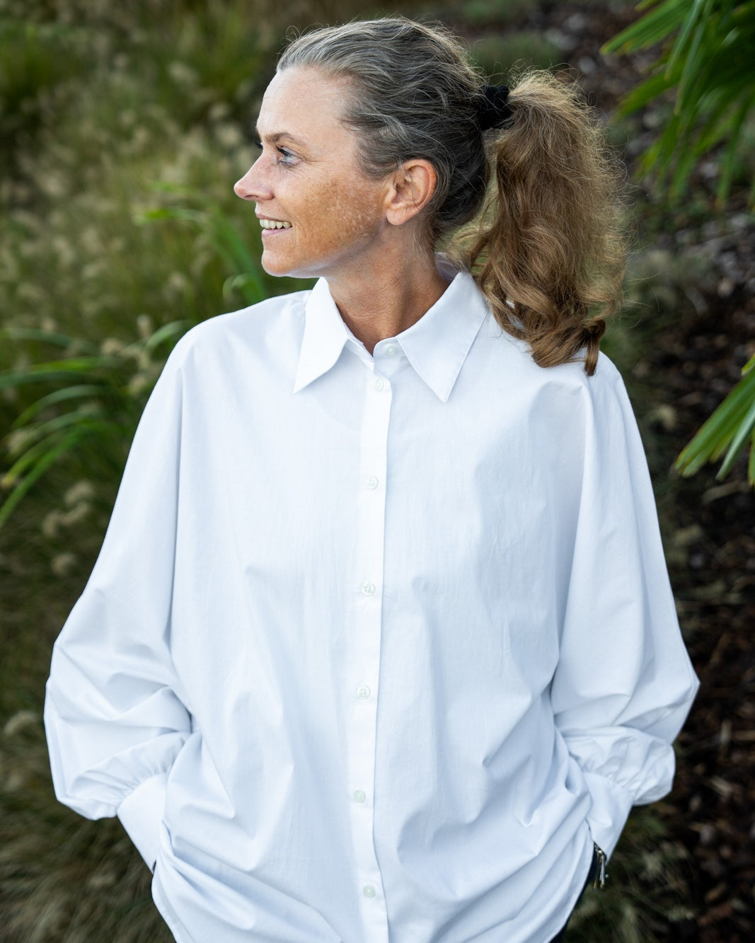 Fashionable blouse AMÉLIE with batwing sleeves in white (Art. 1001D-A)