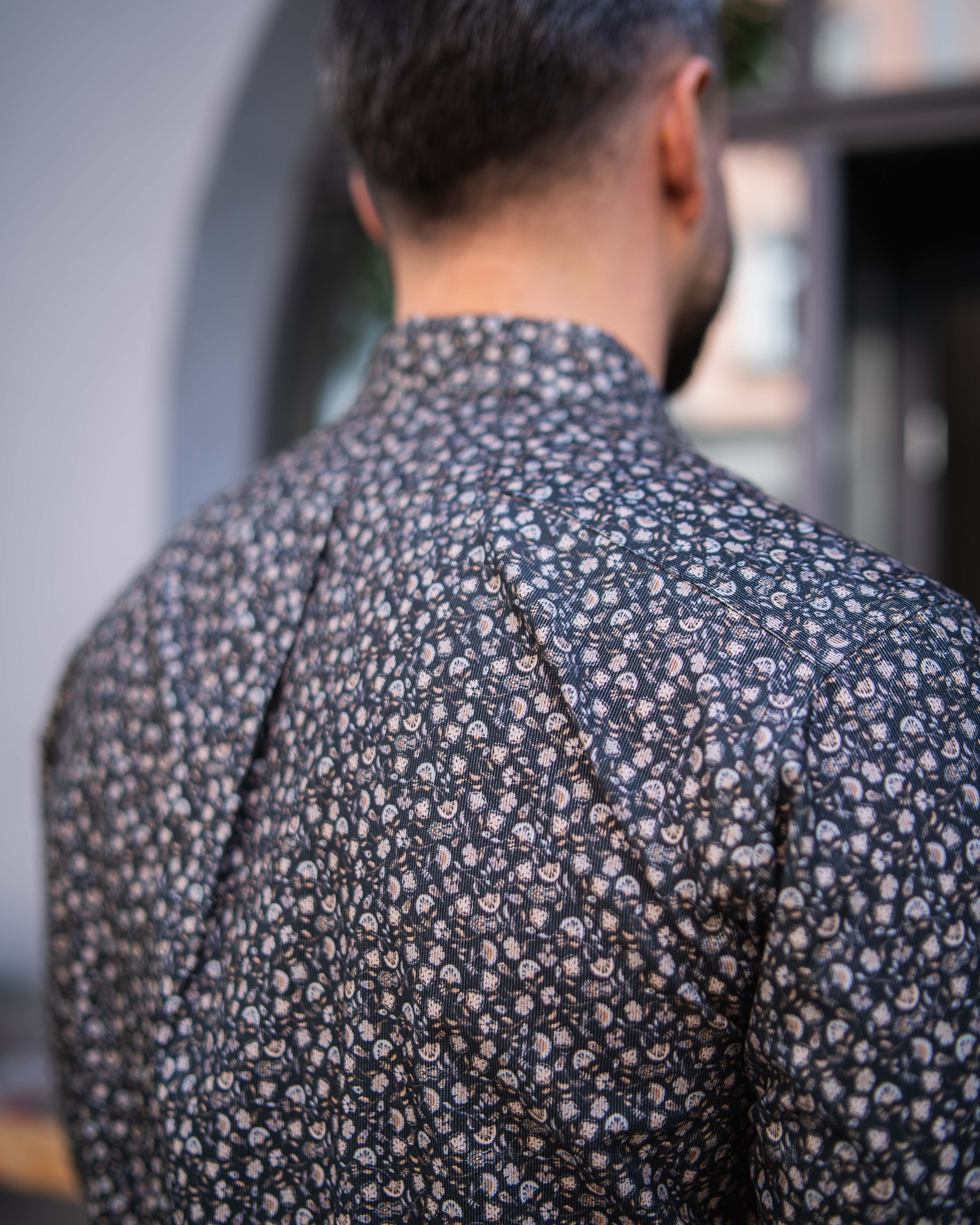 Cord-Hemd mit Blumenprint in Braun (Art. 2718-C)