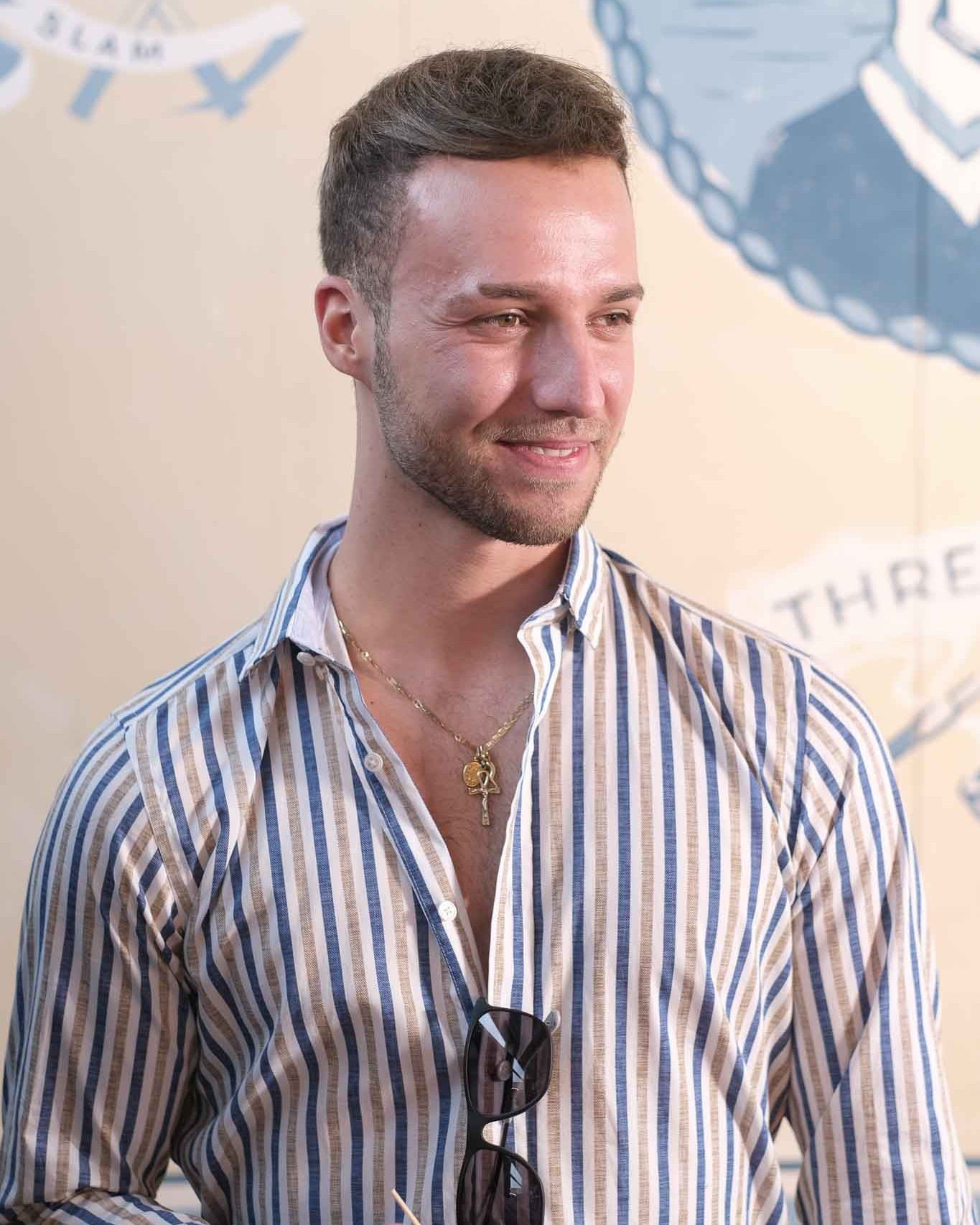 Chemise contre-rayon avec des rayures en beige / bleu (art. 2242-c)