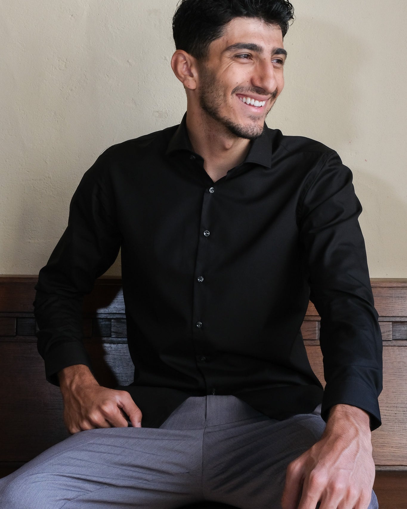 Chemise d'affaires sans repassage noire (art. 1003)