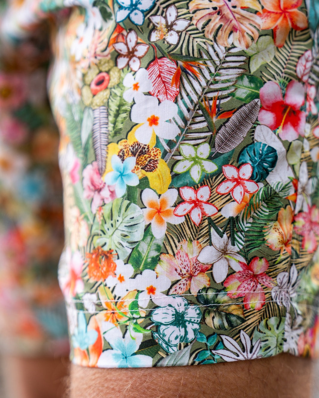 Hawaii-Shorts mit farbigem Blumenprint (Art. 2624-SH)