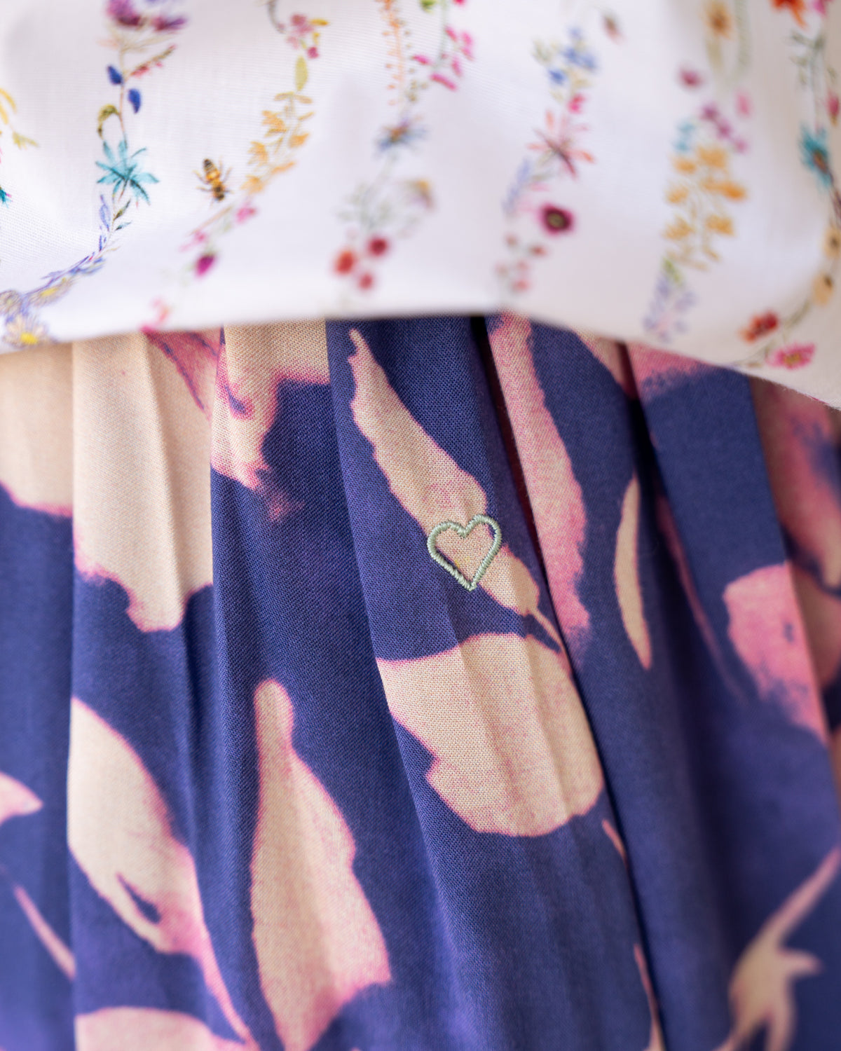 Faltenrock THÉA mit Batik-Print in Violett (2353D-T-G)