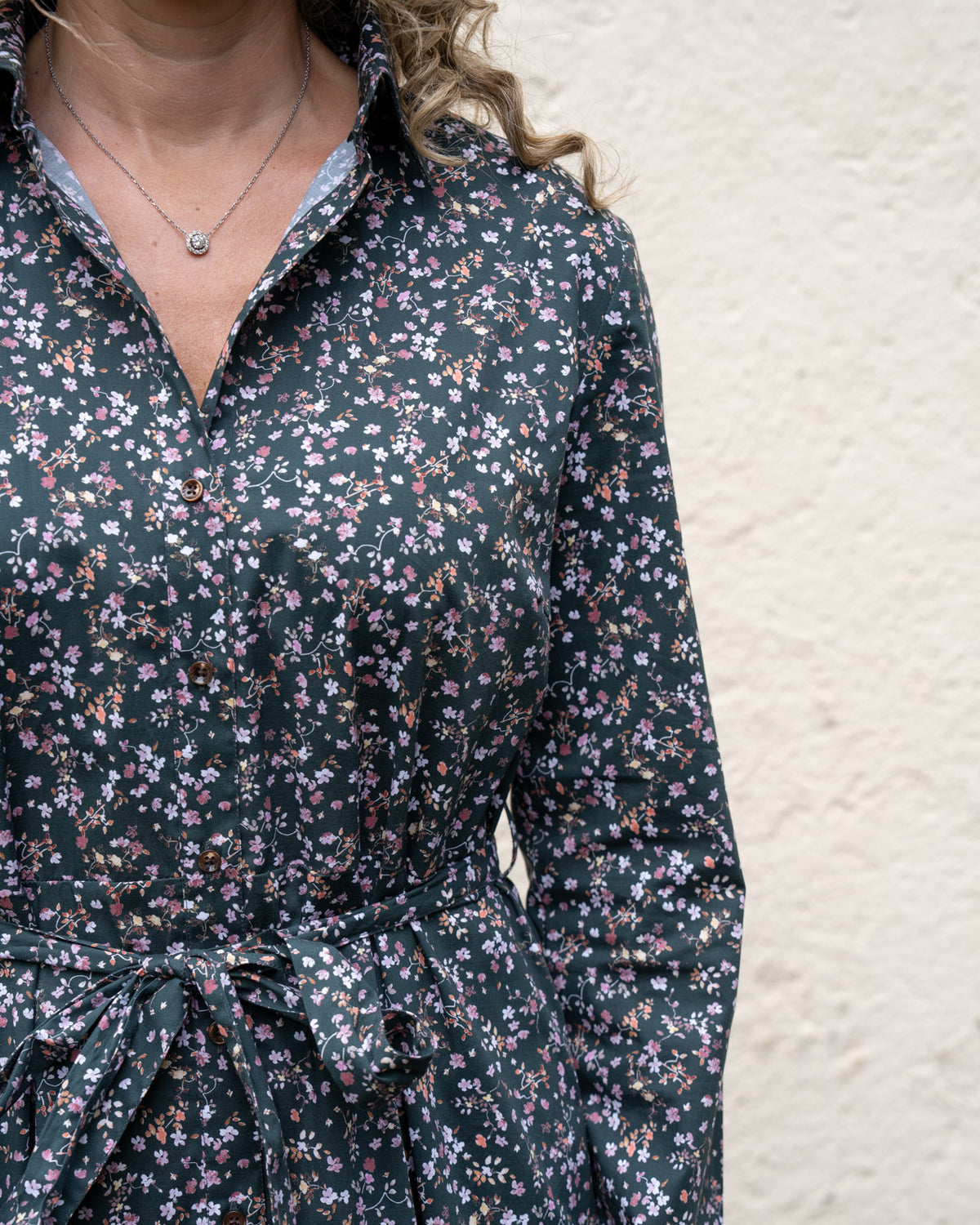 Autumn dress DÉLICIA with floral print in black (2503D-D)