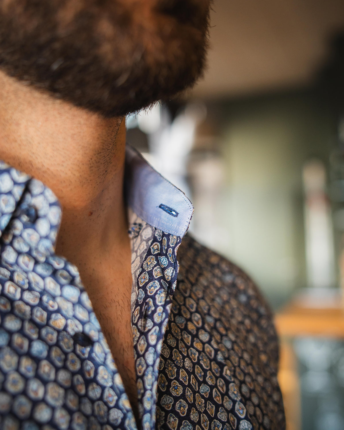 Freizeithemd mit Grafikprint in Dunkelblau (Art. 2701-C)