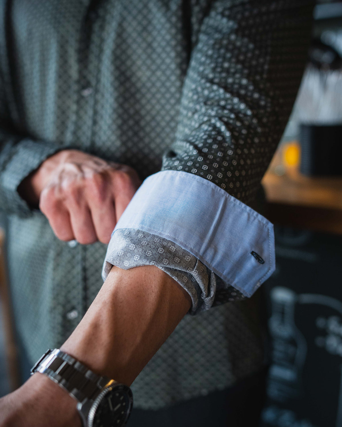 Freizeithemd mit Grafikprint in Grün (Art. 2702-C)