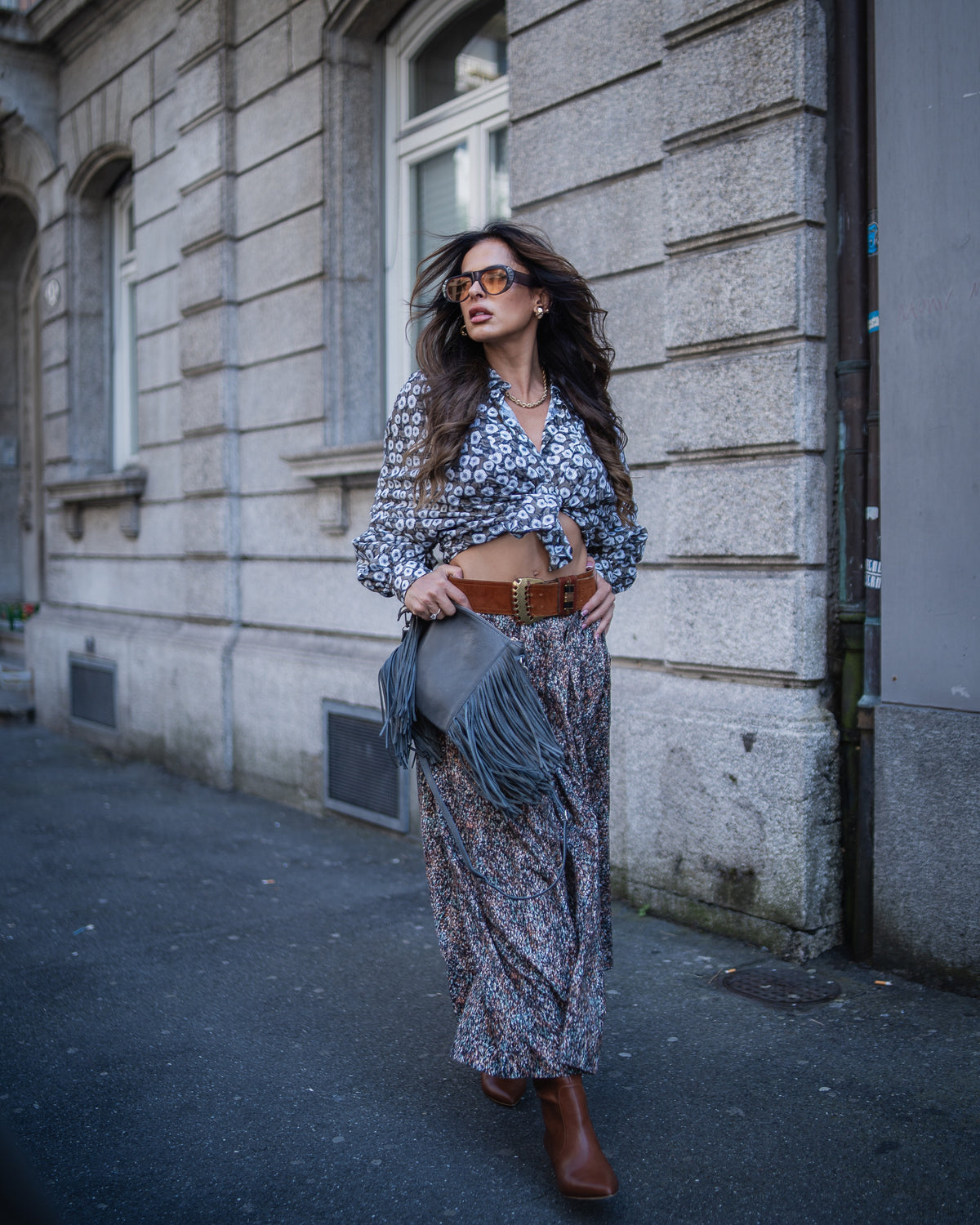 Modische Bluse AMÉLIE mit Fledermausärmeln und Printmuster in Khaki (Art. 2218D-A)