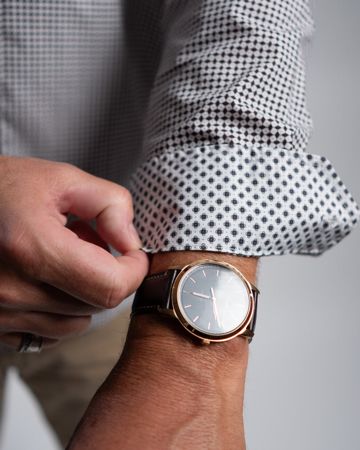 Casual shirt with minimal print brown (Art. 2419-C)