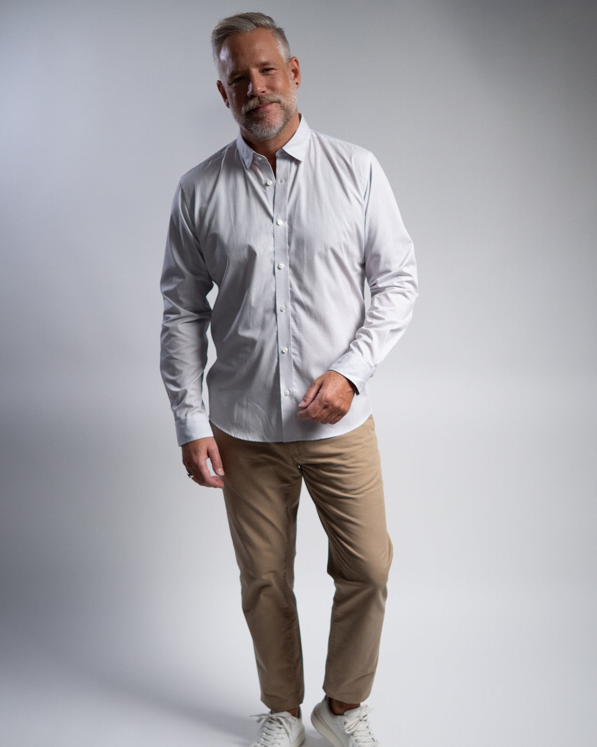 Freizeithemd mit Graphikmuster in Hellgrau (Art. 2240-C)