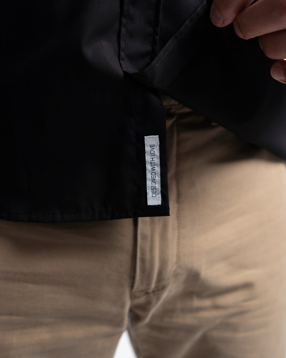 Bügelleichtes Freizeithemd mit Printmuster in Kragen und Manschette in Schwarz (Art. 1014-C)