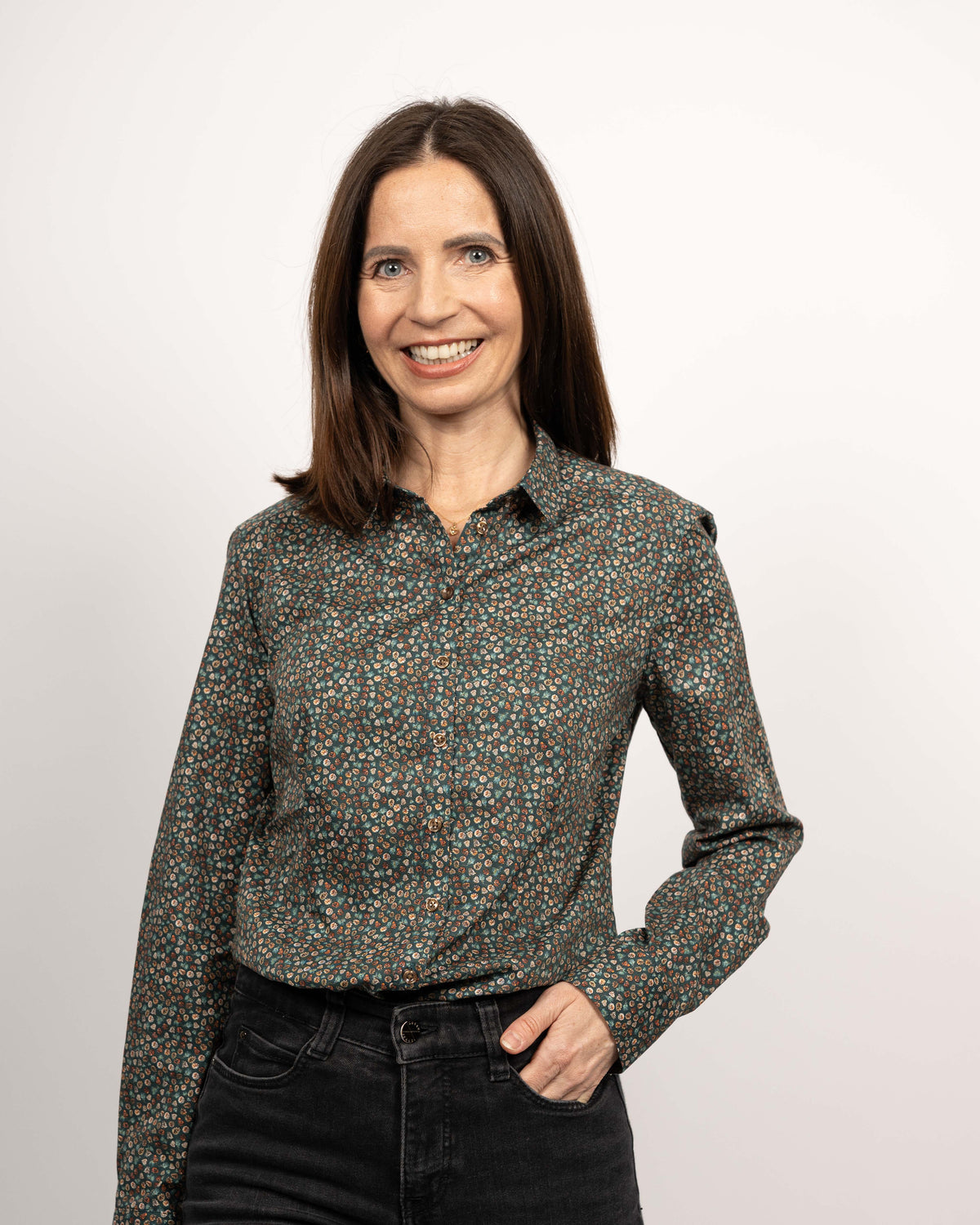 Stretch blouse SOPHIE with pintuck print in green (Art. 2236D-S)