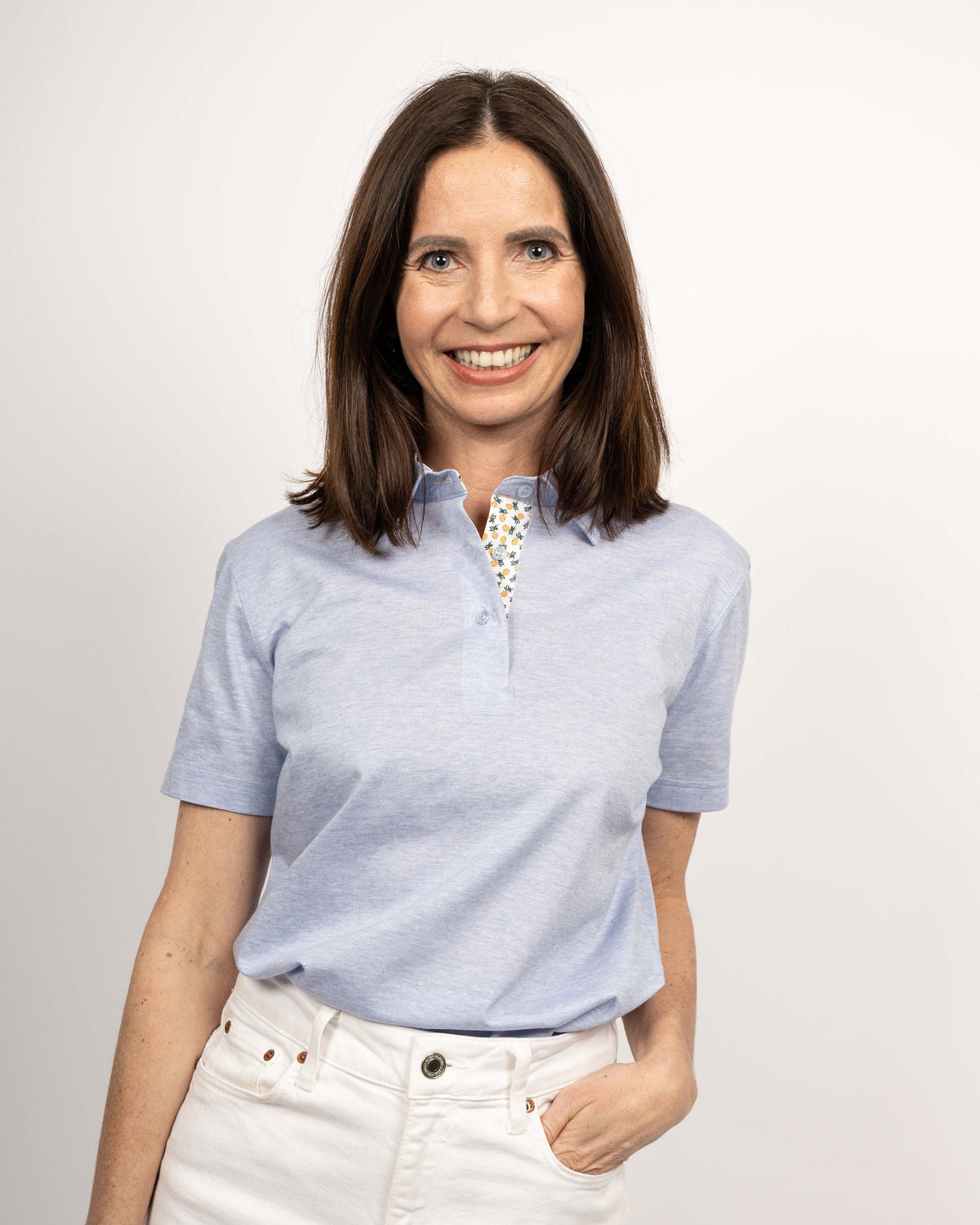 Poloshirt LOUISE in Blau mit Kontrast in Kragen und bei Knopfleiste (2394D-L-KA)