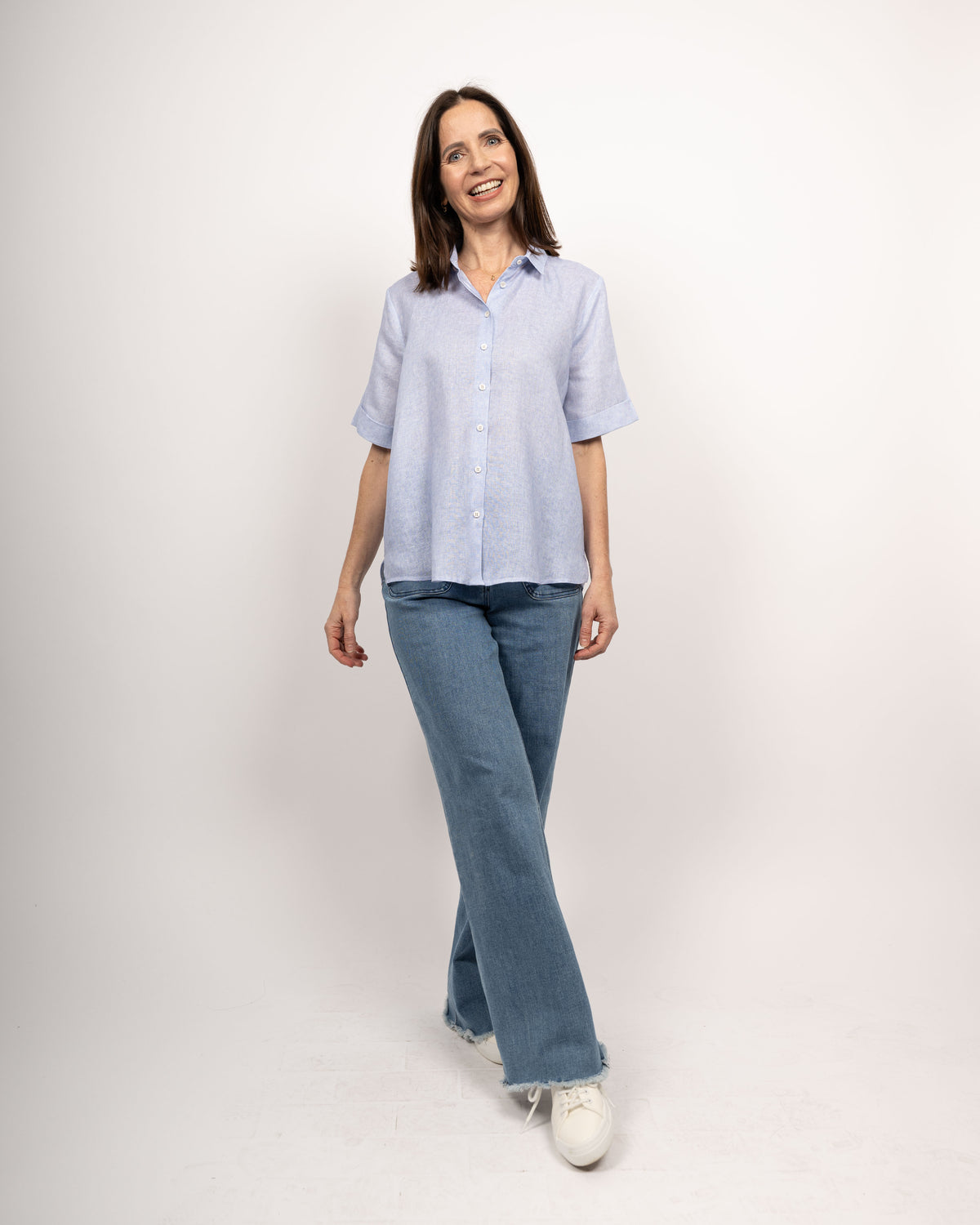 Oversized short-sleeved blouse MARIE in linen in light blue (2373D-M)