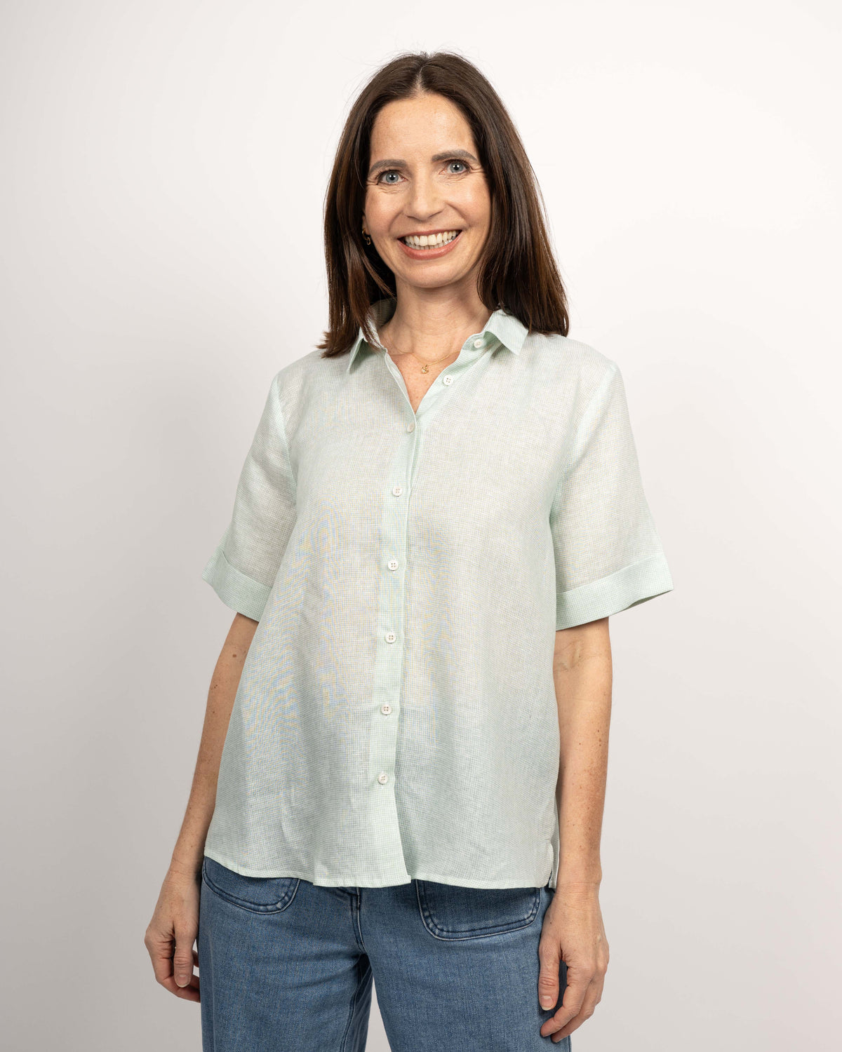 MARIE oversized short-sleeved blouse in linen in green (2372D-M)