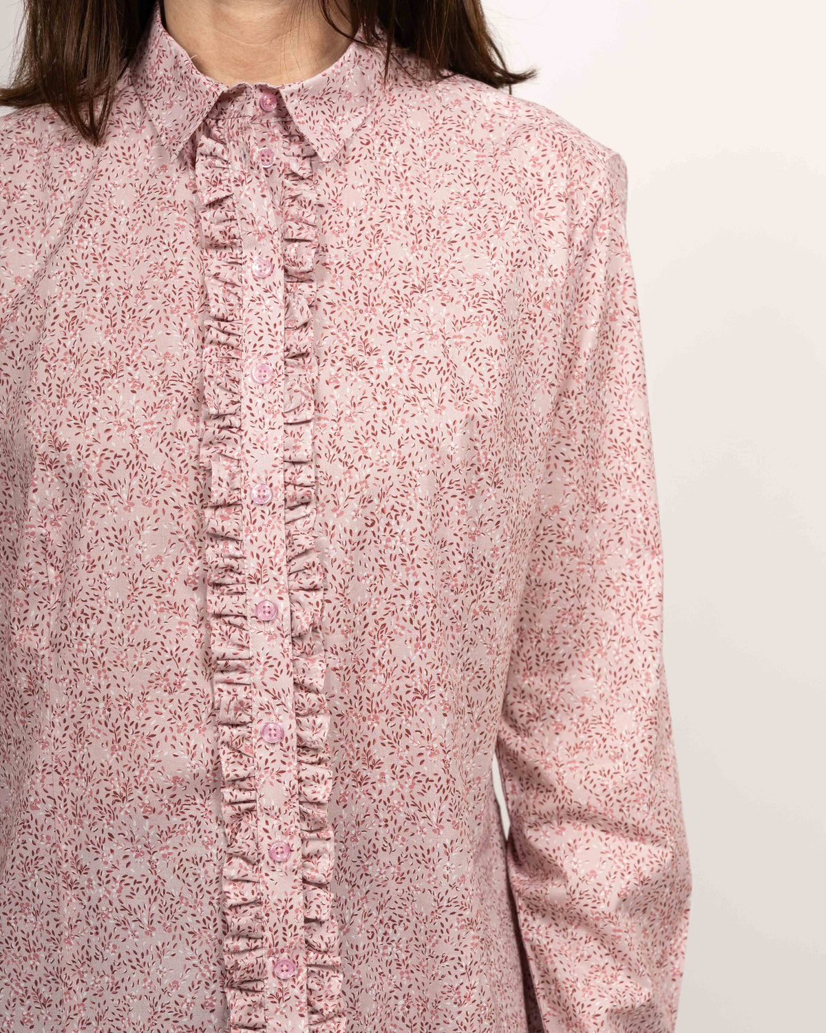Stretch-Bluse SOPHIE mit Rüschen und Blumen-Print in Rosa (2317D-S-R)