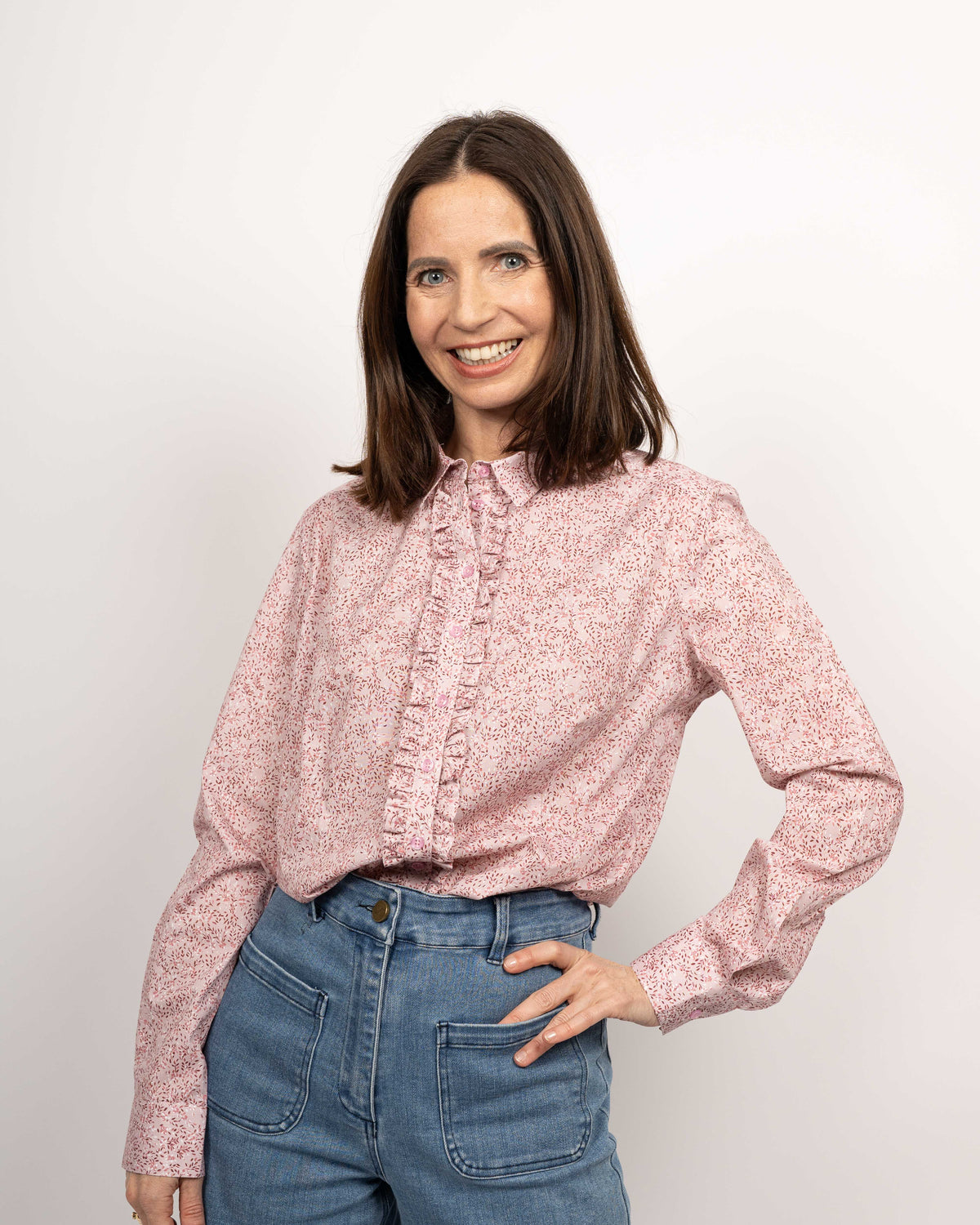 Stretch-Bluse SOPHIE mit Rüschen und Blumen-Print in Rosa (2317D-S-R)