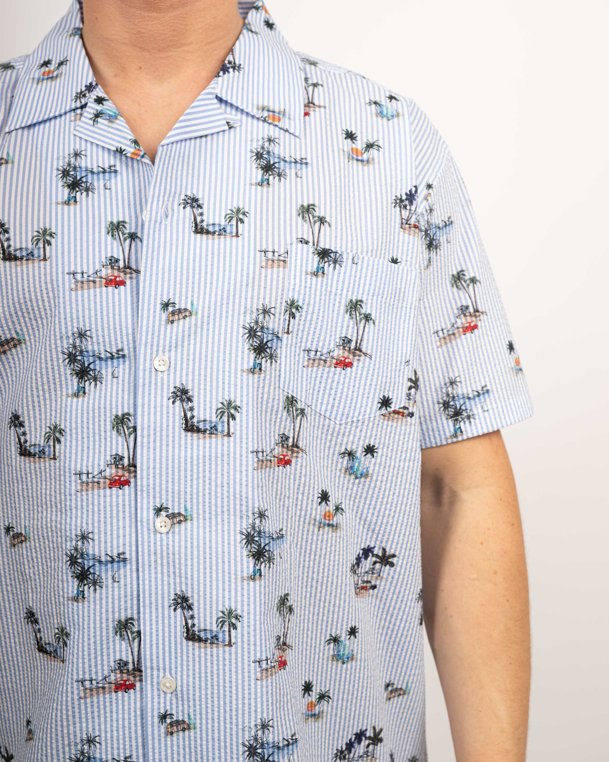 Chemise hawaïenne avec imprimé plage en bleu (art. 2547-BS)