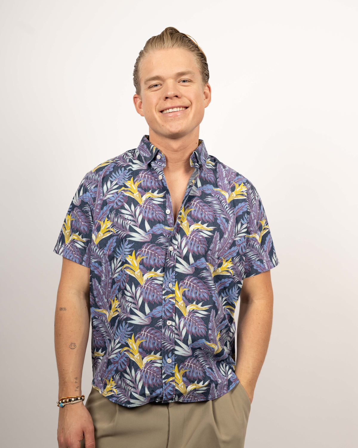 Chemise en denim à manches courtes avec imprimé floral (art. 2507-C-KA)