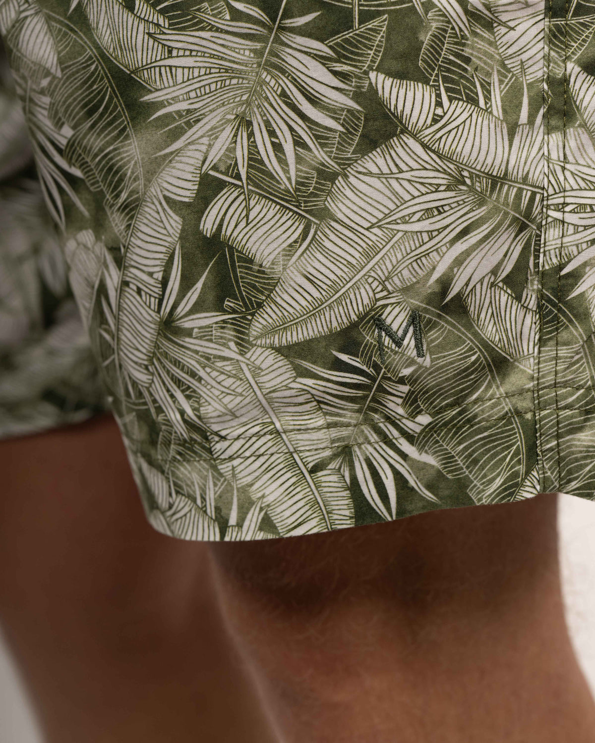 Short hawaïen avec imprimé en vert (art. 2623-SH)