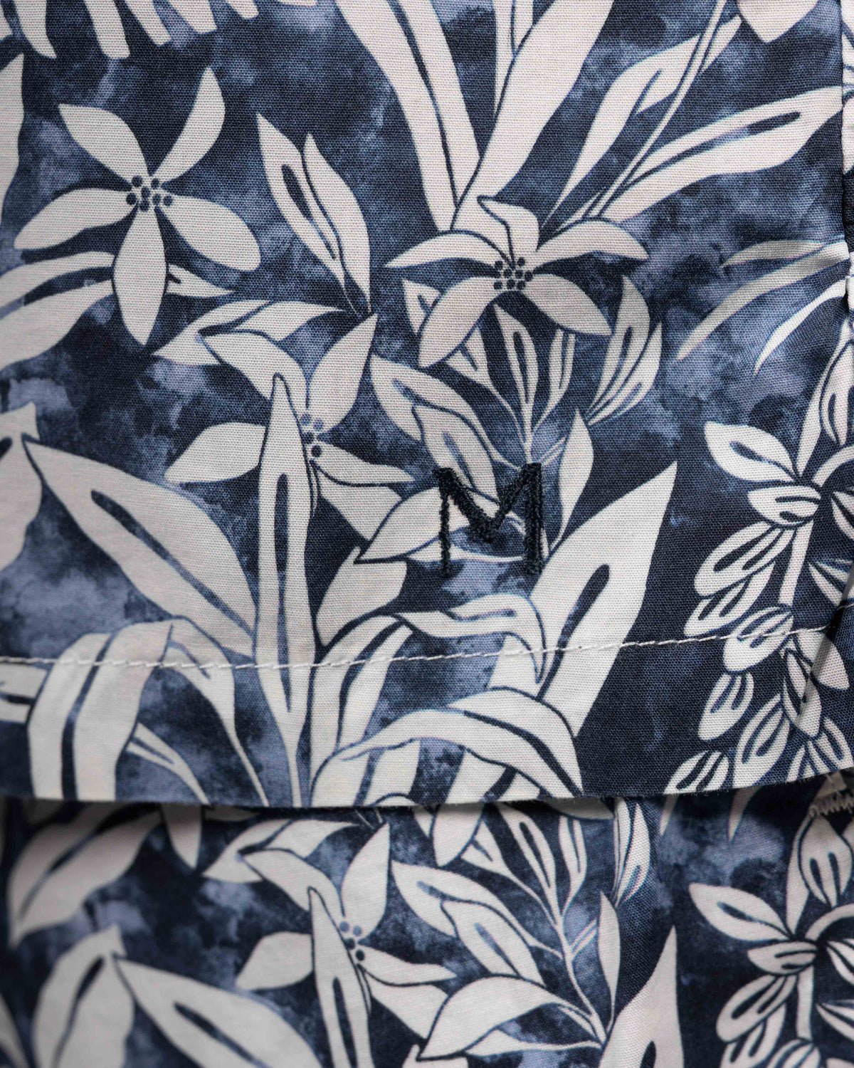 Hawaii-Hemd mit Blumenprint in Dunkelblau (Art. 2541-BS)