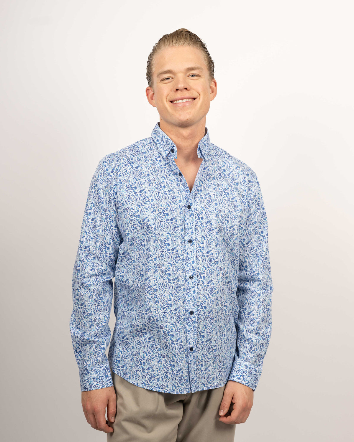 Chemise décontractée à manches longues avec motif Paisley en bleu (2801-C)