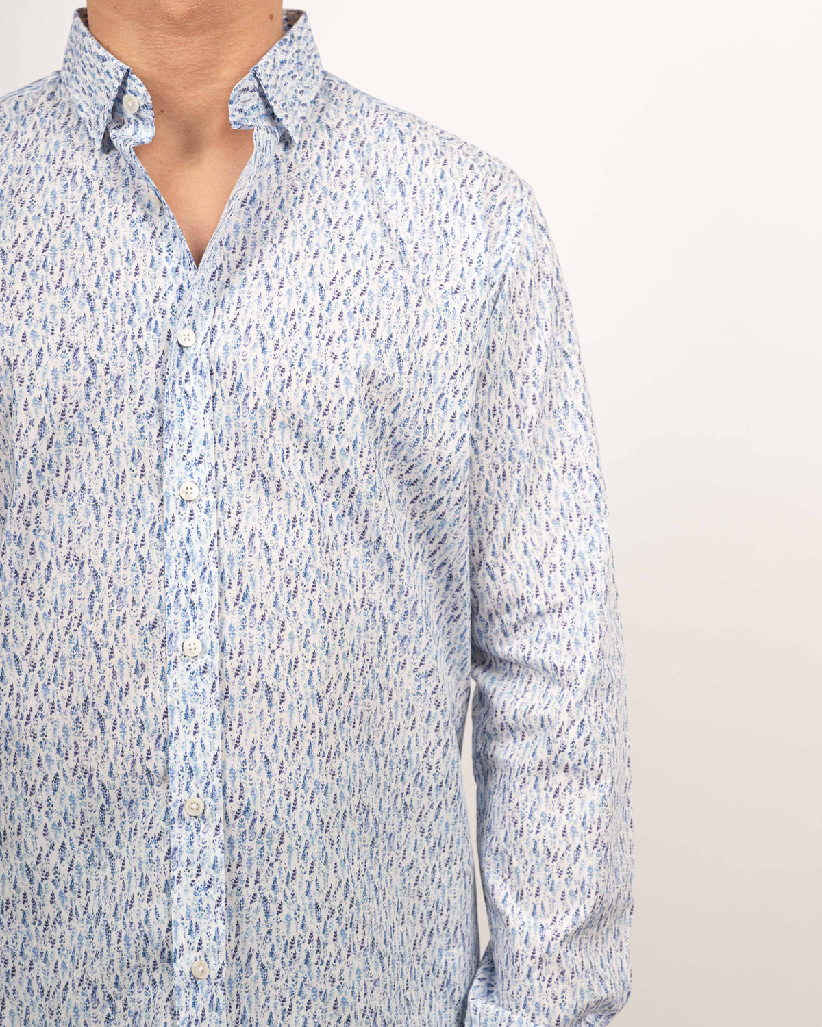 Freizeithemd mit Blumenprint in Blau (Art. 2504-C)