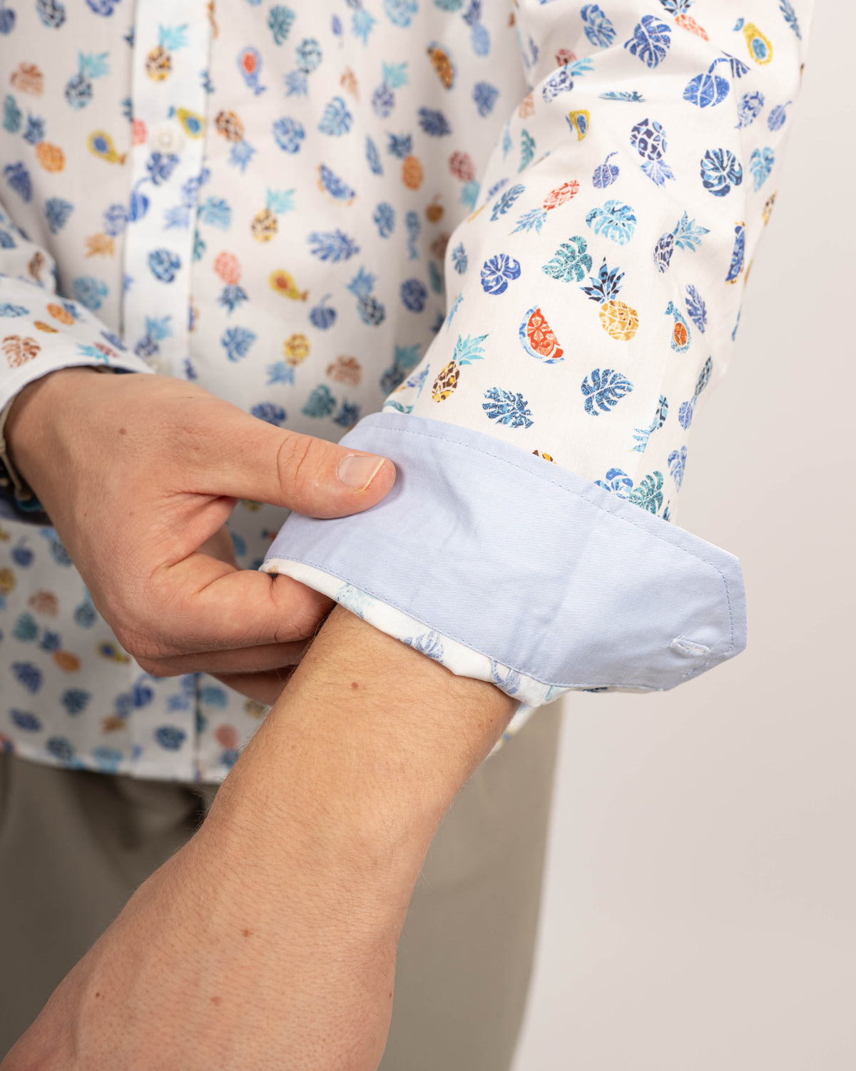 Freizeithemd mit sommerlichem Printmuster (Art. 2223-C)