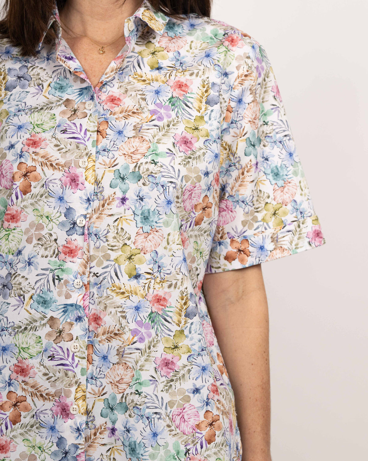 MARIE oversized short-sleeved blouse with colorful floral print (2301D-M)
