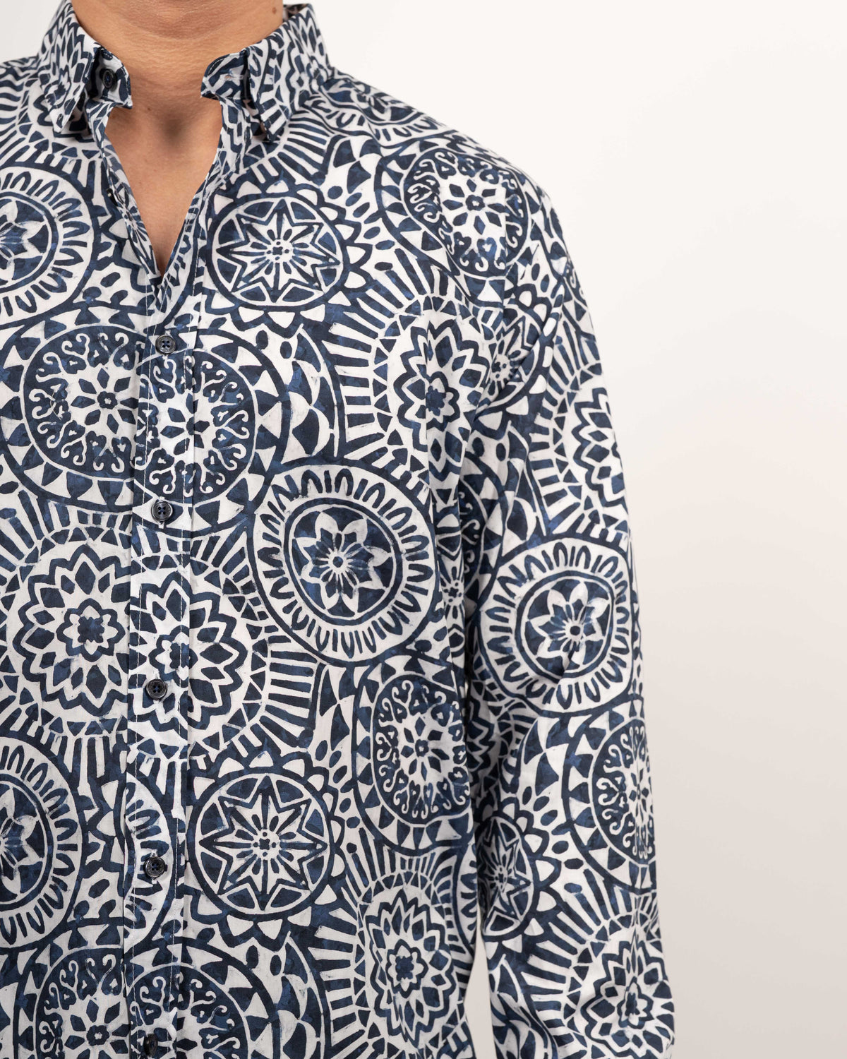 Freizeithemd mit Grafikprint in Navy (Art. 2511-C)