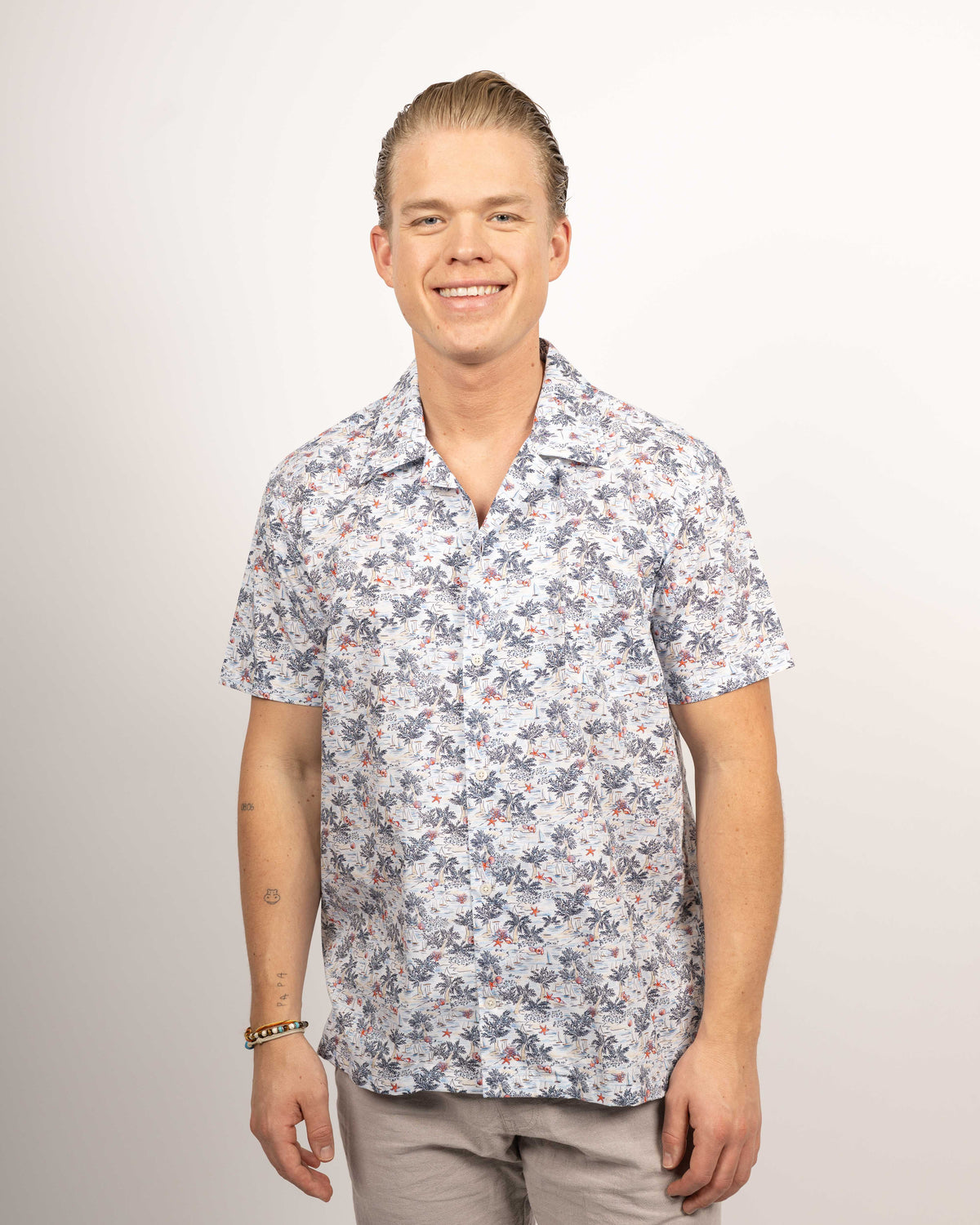 Hawaiian shirt with summery print pattern (2837-BS)