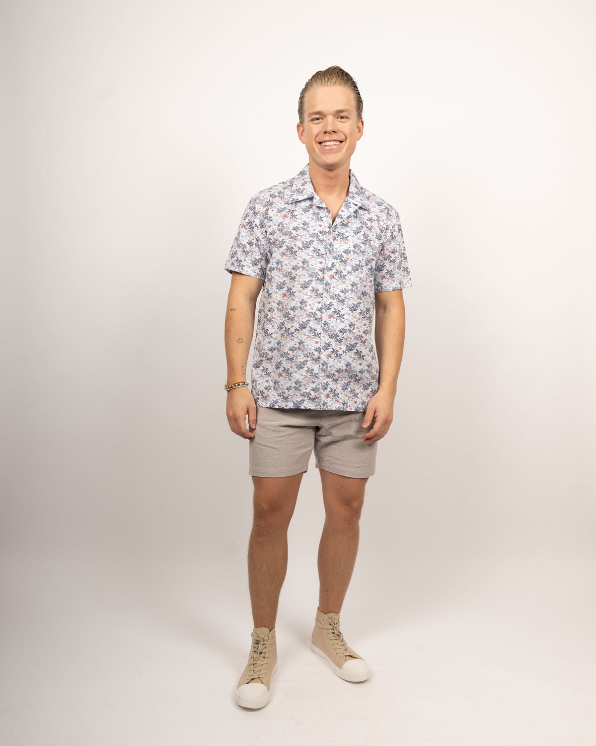 Hawaiian shirt with summery print pattern (2837-BS)