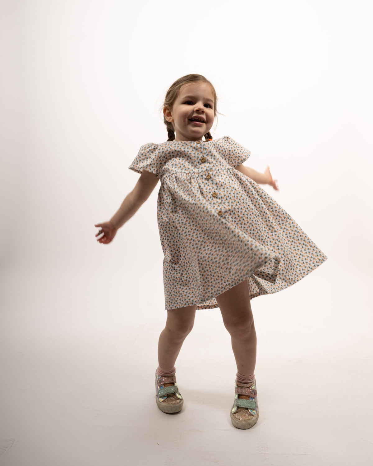 Robe pour enfants LAHELA avec imprimé ananas (2332K-L)