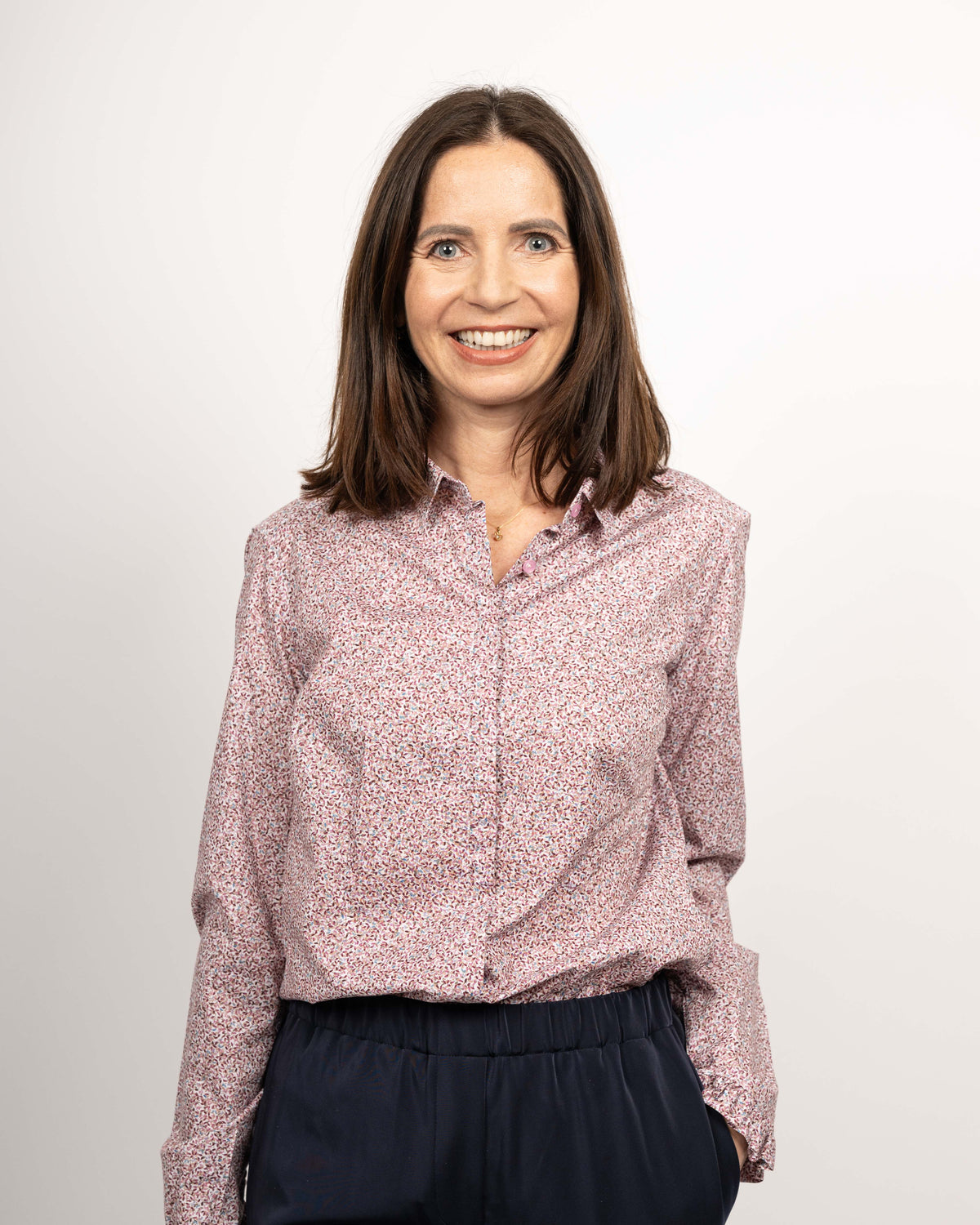 Stretch-Bluse ÉLODIE mit Blumenprint in Rosa (Art. 2201D-E-K)