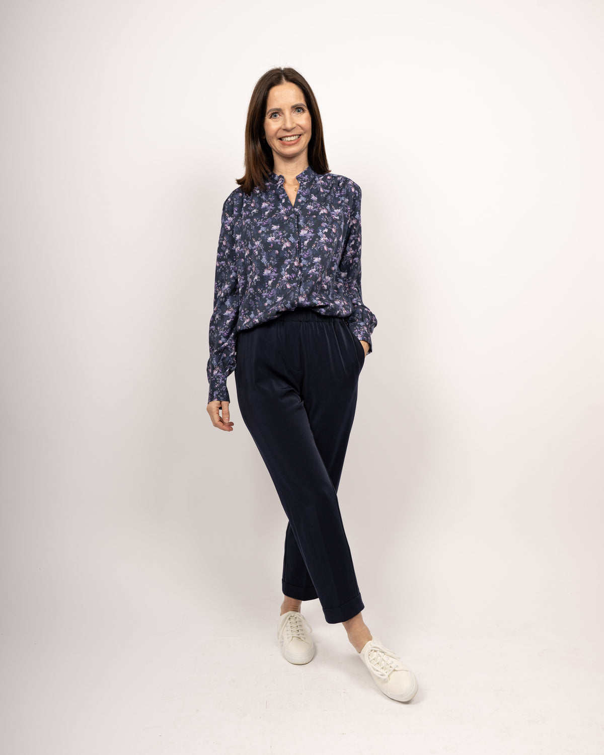 ROSE viscose blouse with floral print in purple (Art. 2255D-R)