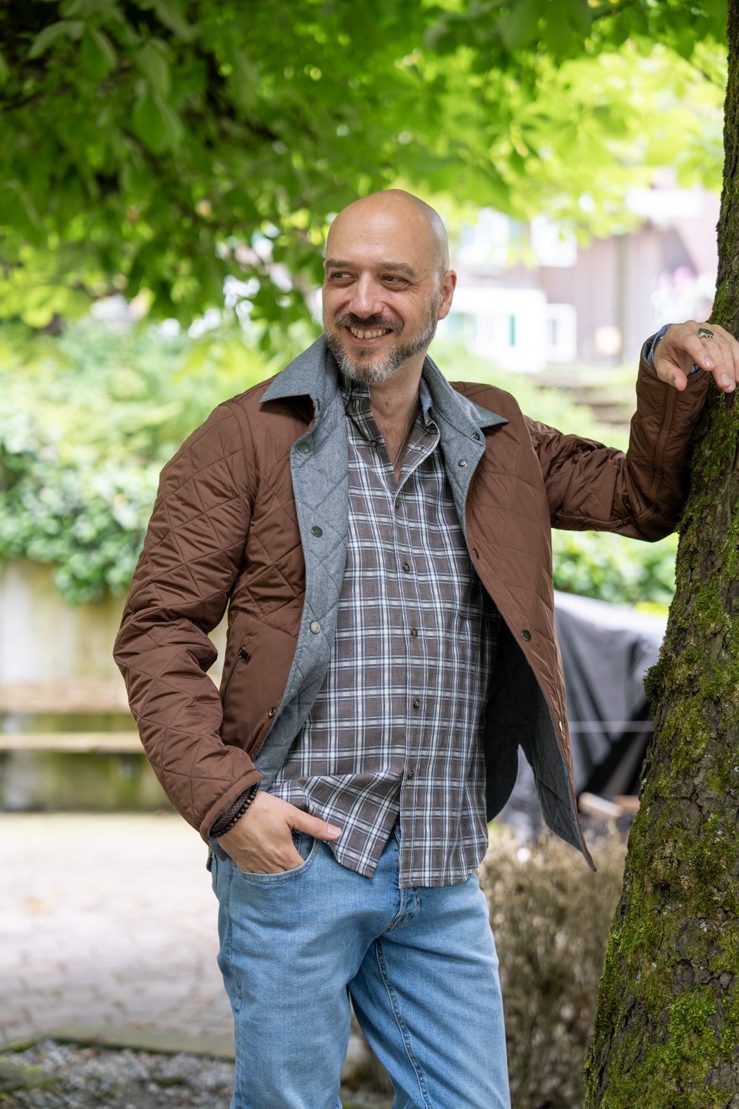 chemise en flanelle avec motif à carreaux (art. 2371-C)